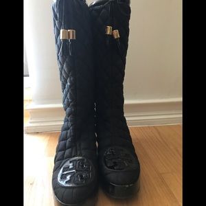 Tory Burch Black Gigi Logo Quilted Tassel Boots